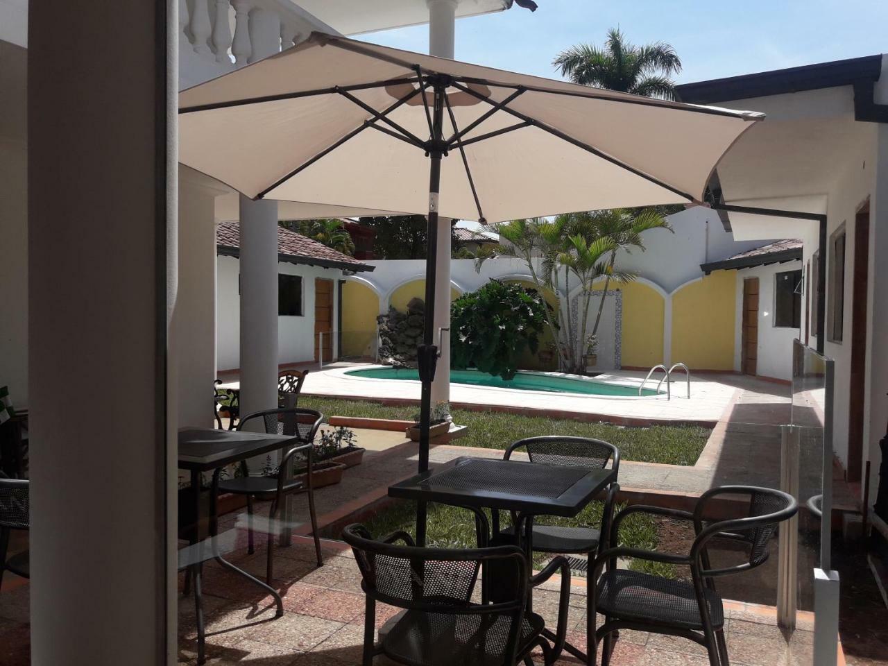 Hotel Casa Jardin Asuncion Exterior foto